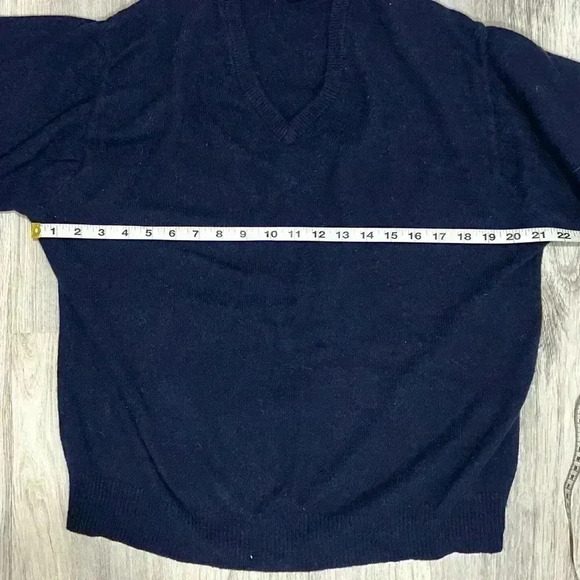Geoffrey Beene Cashmere Wool Navy V Neck Sweater Long Sleeve Knit Top Size XL - Picture 5 of 6